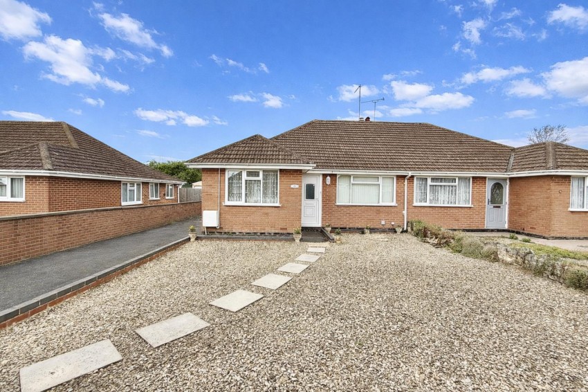 Images for Whitelands Road, Lower Stratton