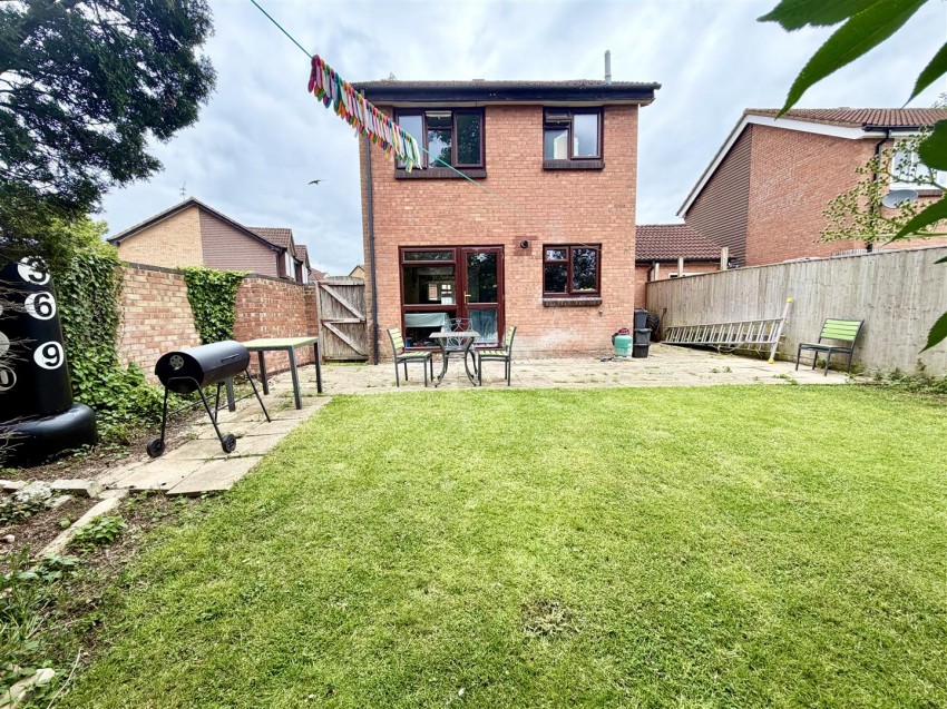 Images for Haddon Close, Grange Park, Swindon