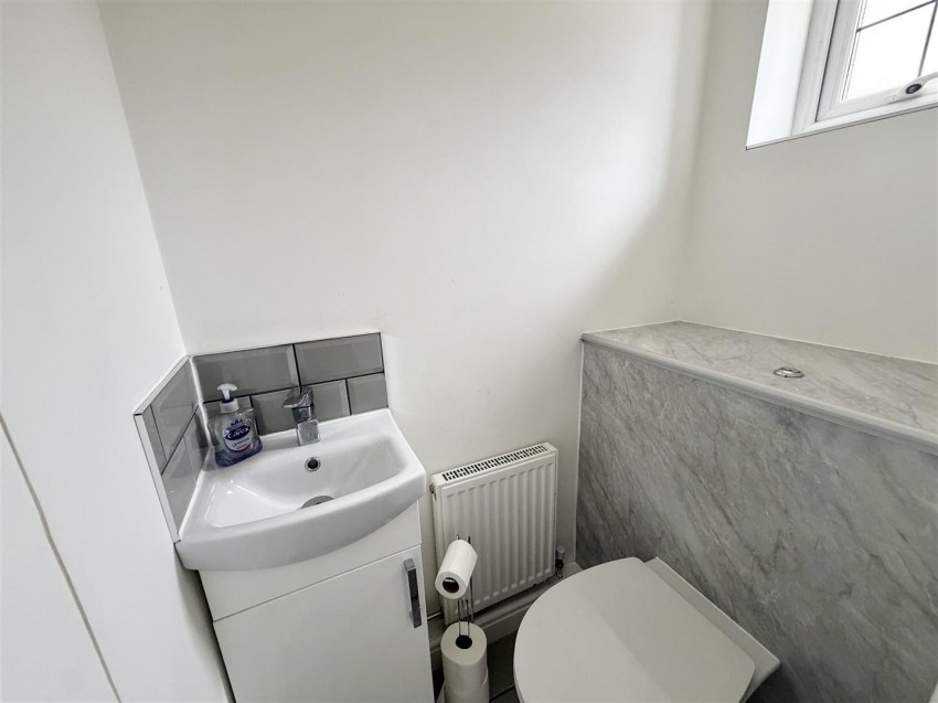 Images for Haddon Close, Grange Park, Swindon