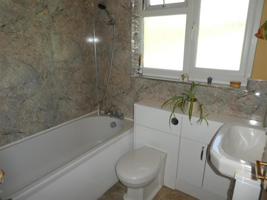 Images for Bosworth Road, Grange Park, Swindon