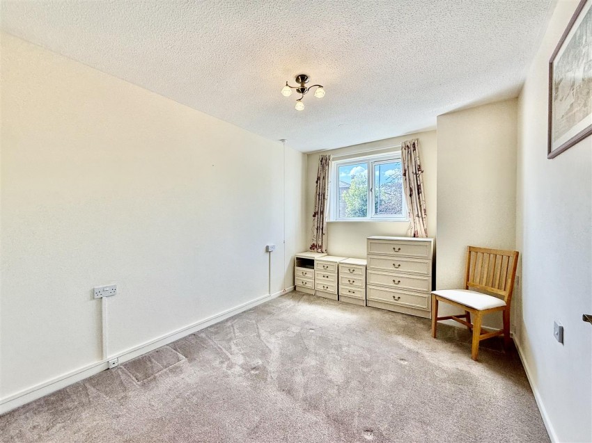 Images for Cirencester Court, Drove Road, Swindon