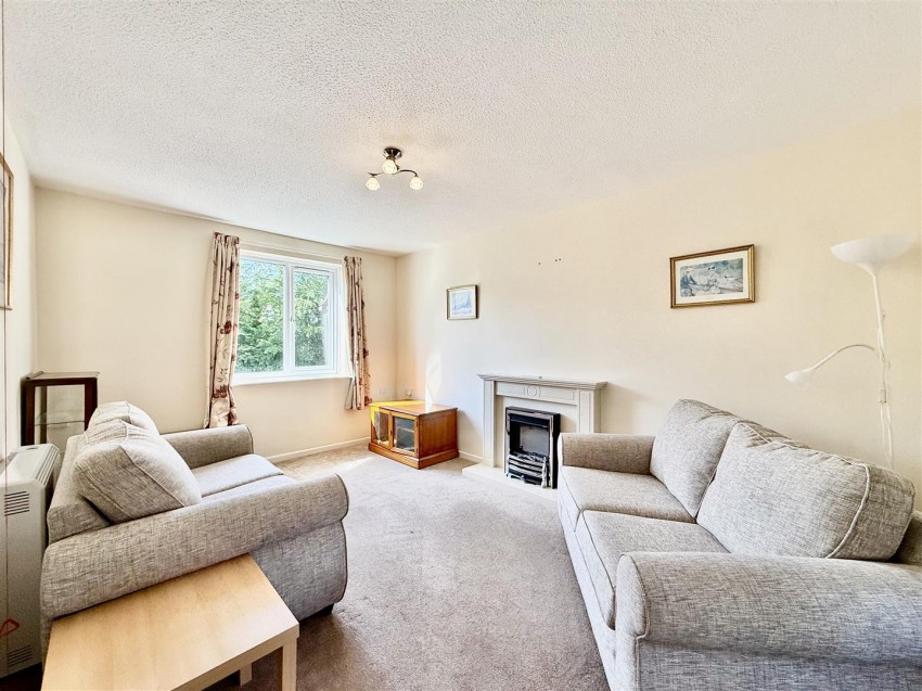 Images for Cirencester Court, Drove Road, Swindon