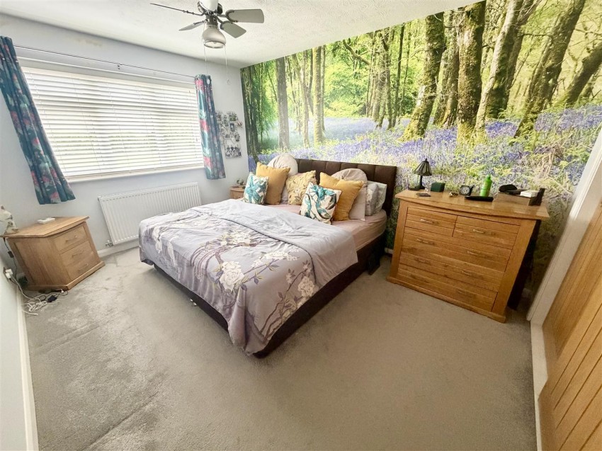 Images for Chestnut Springs, Lydiard Millicent, Swindon