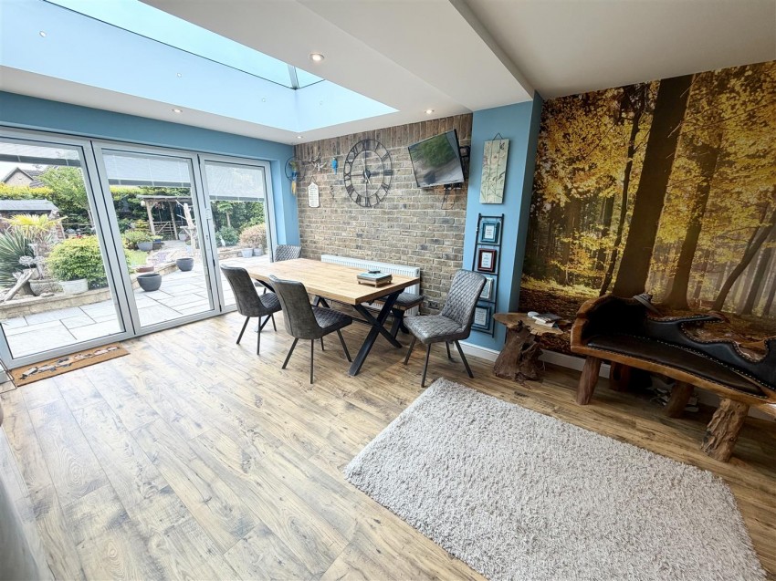 Images for Chestnut Springs, Lydiard Millicent, Swindon