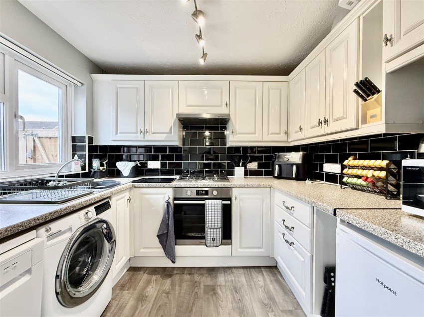 Images for Acorn Close, Eldene, Swindon