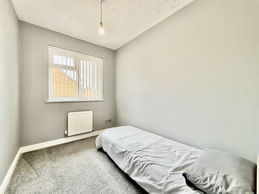 Images for Acorn Close, Eldene, Swindon