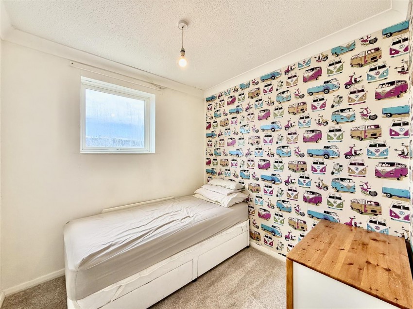 Images for Kirkstall Close, Toothill, Swindon
