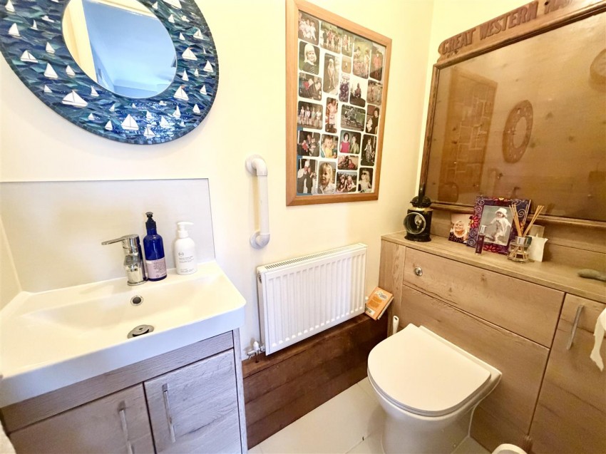 Images for Russley Close, Peatmoor, Swindon