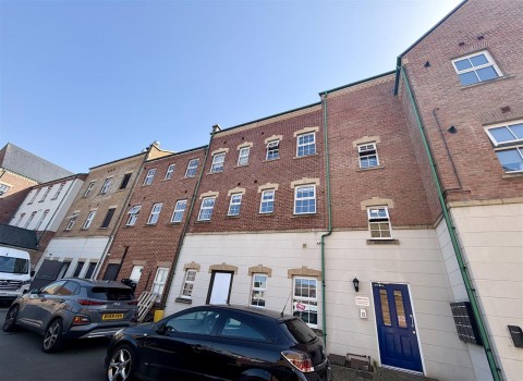 View Full Details for Staldon Court, Wichestowe, Swindon