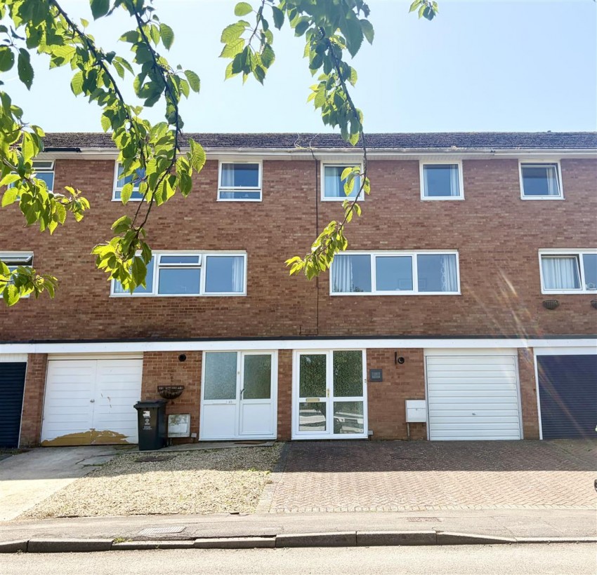 Images for Crane Furlong, Highworth, Swindon