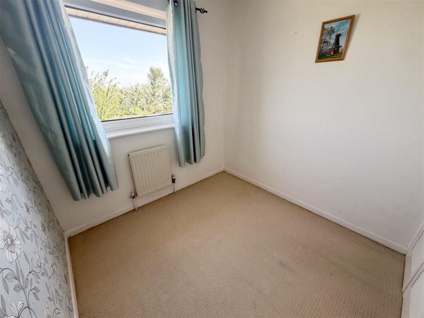 Images for Crane Furlong, Highworth, Swindon