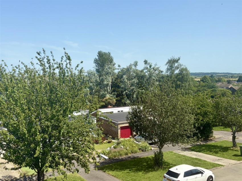 Images for Crane Furlong, Highworth, Swindon