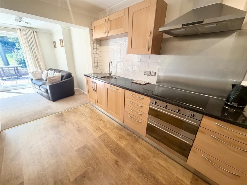 Images for Crane Furlong, Highworth, Swindon