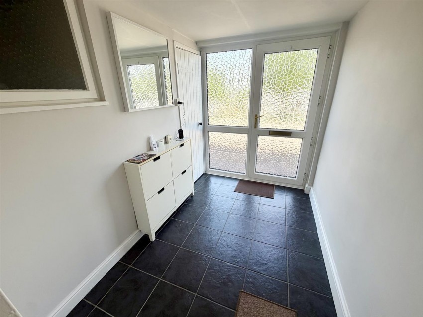 Images for Crane Furlong, Highworth, Swindon