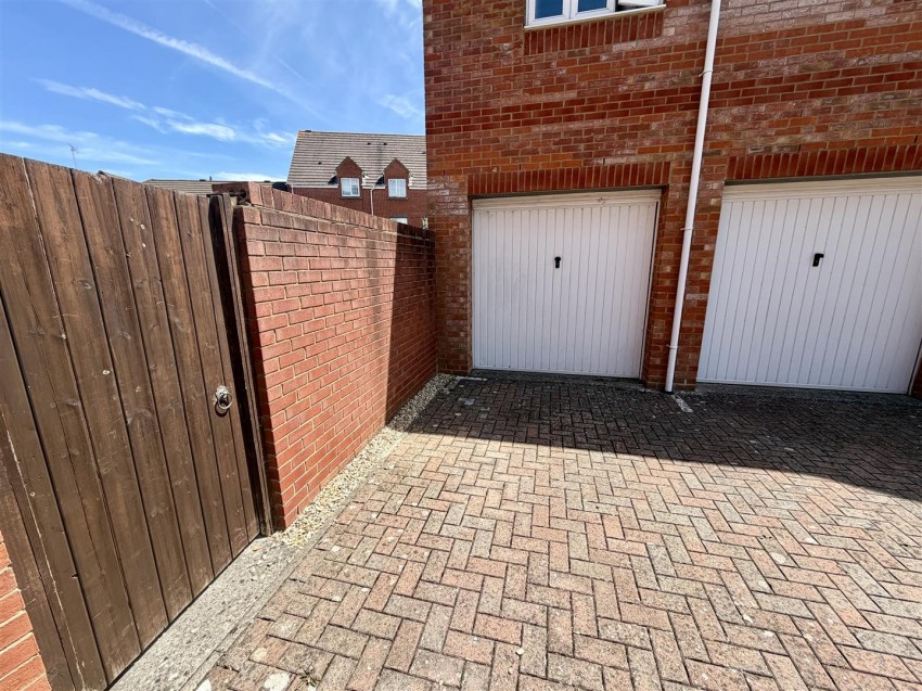 Images for Winton Road, Stratton, Swindon