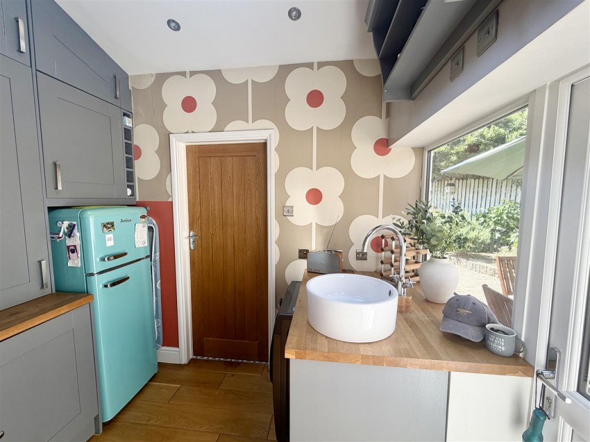 Images for Croft Road, Old Town, Swindon