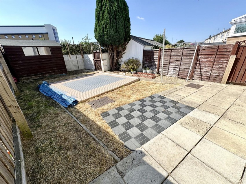 Images for Mannington Park, Swindon