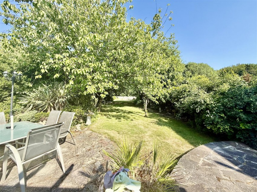 Images for Highworth Road, Swindon