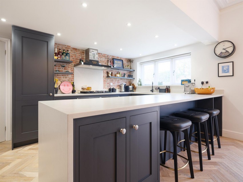 Images for Westlecot Road, Swindon